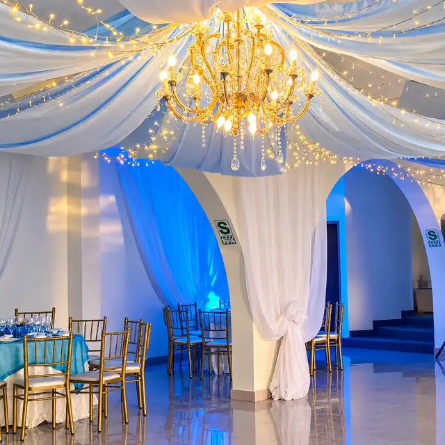 Salón decorado para eventos